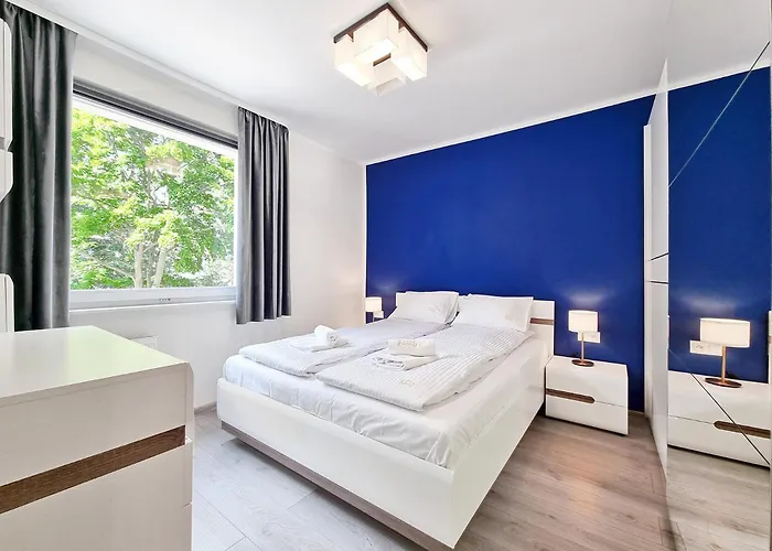 Classy - - Park Reagana *